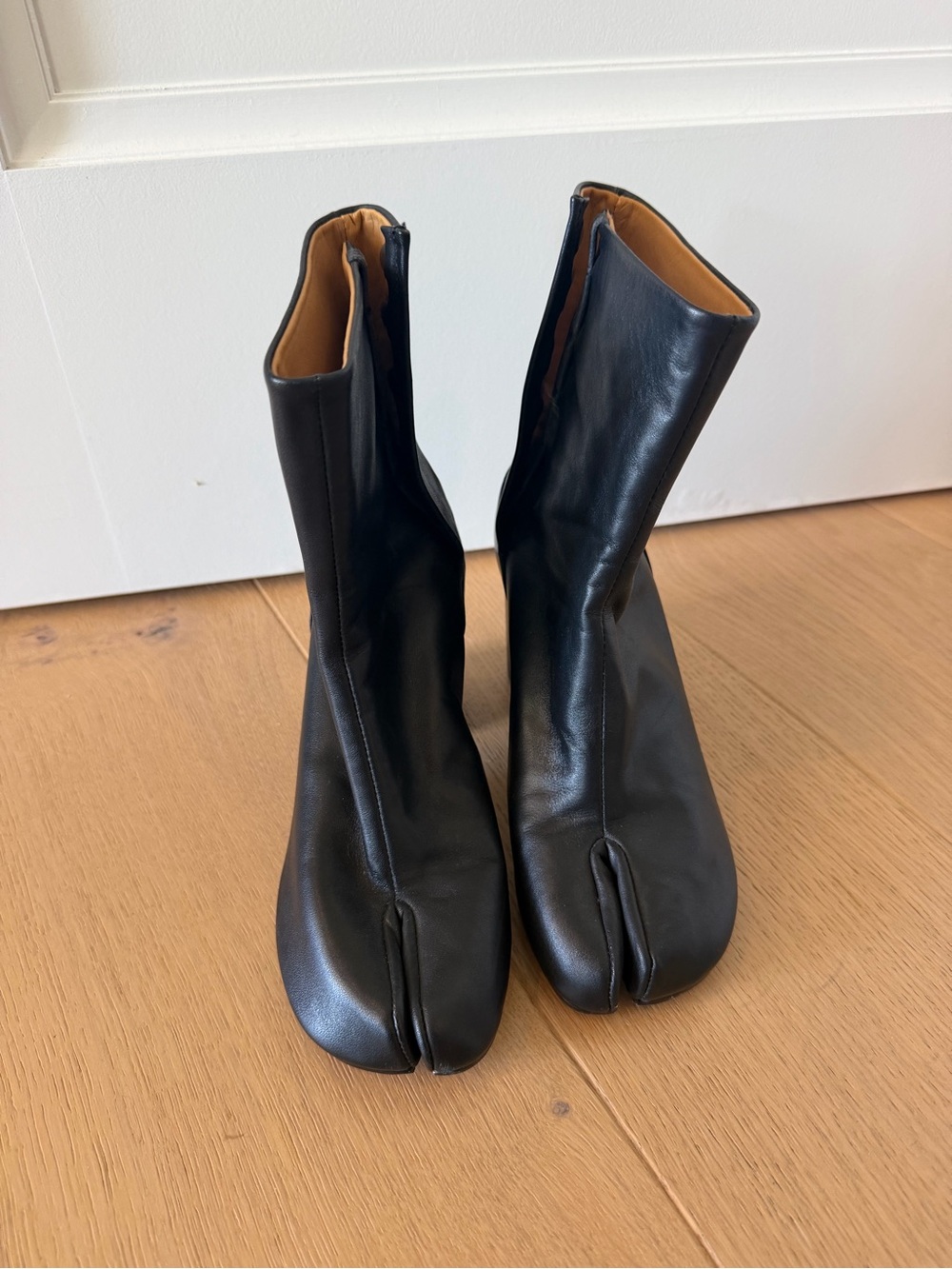 Maison Martin Margiela black tabi ankle boots lamb skin (8cm heel)